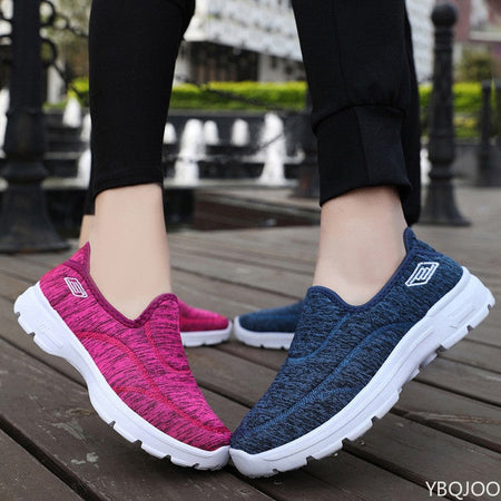 New Women's light Shoes Soft soled Breathable Sneakers Casual middle elderly shoe Couple's Anti slip comfort shoes Zapatos Mujer