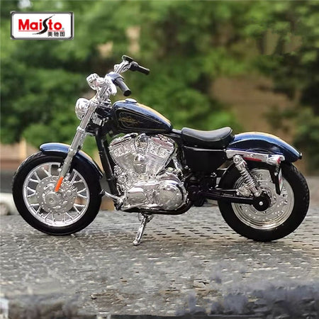Maisto 1:18 Harley XL 1200V Seventy-Two Alloy Motorcycle Model Diecasts Metal Street Motorcycle Model Simulation Childrens Gifts