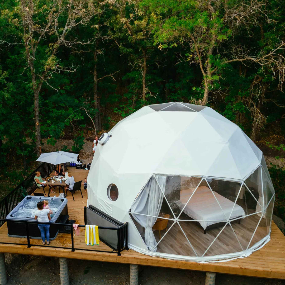 Geodesic Dome Manor greenhouse Tent Leisure Resort Vacation Outdoor Glamping Round Tent Transparent Starry Sky Luxury Hotel Dome