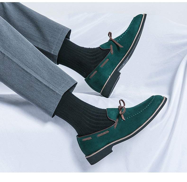 New pointed British men's business dress set with leather shoes and oversized men's shoes, fashionable and versatile