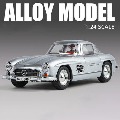 1:24 GTR F1 Safety 300SL Sport Car Model Toy Alloy Diecast Sound Light Shock Absorption Miniature Vehicle Models Collection Gift