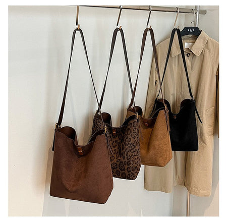 Shoulder Bags Bucket Bag Retro Suede Fur Women Tote Bag New Style Versatile Shoulder & Crossbody Bag 2025