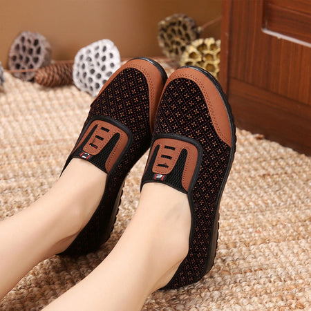 Walking Flats Shoes for Woman Lightweight Round Toe Old Beijing Slip On Walking Flats for Woman Work Date Shopping