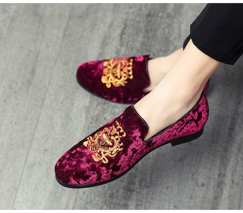 2022 Wedding Dress Shoes Casual Men Loafers New Big Size Lazy Peas shoes Embroidery Moccasins Shoes Suede Leather shoes Zapatos