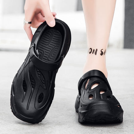 Men's summer casual anti-slip and wear-resistant hollow thick-soled flip-flops with a feeling of stepping on feces, EVA croats