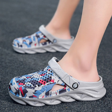 Flat Sandals Men Shoes EVA Slippers Garden Platform Sandals Man Summer Sandals New Male Sneakers Outdoor Home Clogs